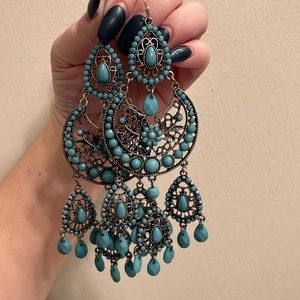 Set of 4 statement earrings